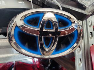 Σήμα μάσκας Toyota Yaris