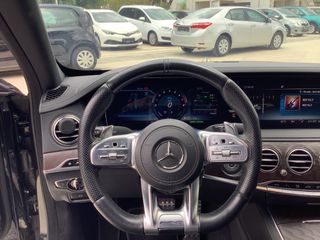 Mercedes-Benz S 560 2018-thumb-13