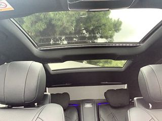 Mercedes-Benz S 560 2018-thumb-20
