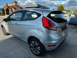 Ford Fiesta 2016-thumb-6