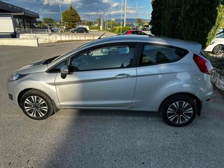 Ford Fiesta 2016-thumb-7