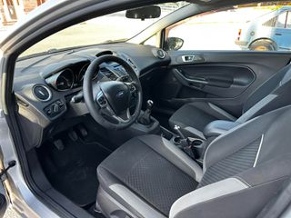 Ford Fiesta 2016-thumb-8
