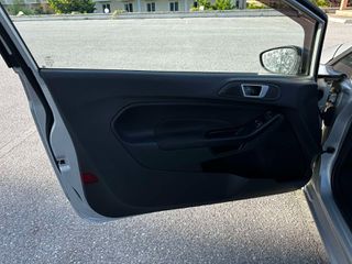 Ford Fiesta 2016-thumb-12