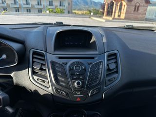 Ford Fiesta 2016-thumb-18