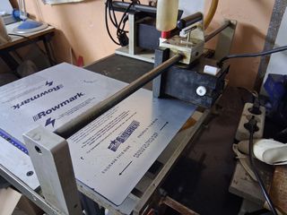 ΕΠΑΓΓΕΛΜΑΤΙΚΟ ΕΠΙΤΡΑΠΕΖΙΟ ΜΗΧΑΝΗΜΑ ΚΟΠΗΣ GRAVOGRAPH ΜΕ ΔΙΣΚΟ VIDI  (ΜΕΤΑΛΛΩΝ ΠΛΑΣΤΙΚΩΝ )
