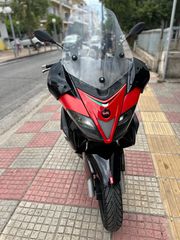 Aprilia SR MAX 300 2011