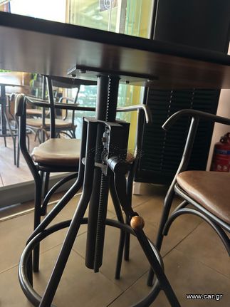 Τραπεζοκαθισματα