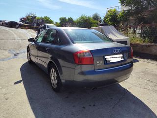 Audi A4 2002 Β6-thumb-7