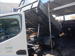 Ανατροπή Mitsubishi 2010 fuso-thumb-6