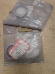 ΕΔΡΑ ΒΑΛΒΙΔΑΣ ΕΞΑΓΩΓΗΣ MITSUBISHI PAJERO - L200 (MD050517 - MN143452 - 1011A314)