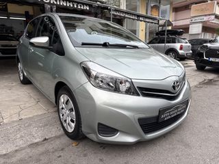 Toyota Yaris 2013-thumb-2