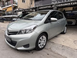 Toyota Yaris 2013-thumb-11
