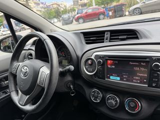 Toyota Yaris 2013-thumb-15