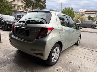 Toyota Yaris 2013-thumb-24