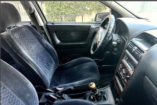 Opel Astra 2002 1400 16V 90HP