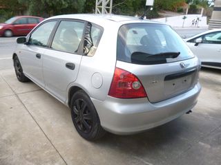 Honda Civic 2006 DIESEL-thumb-3