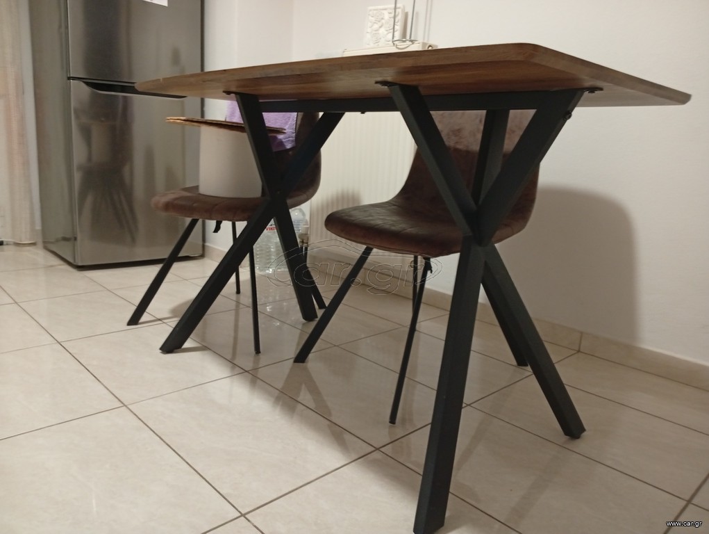 Πωλείται τραπέζι κουζινας