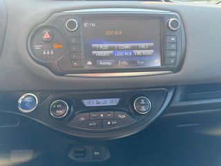 Toyota Yaris 2016 1.5 HYBRID ACTIVE Plus automatic,NAVI,CAMERA-thumb-12