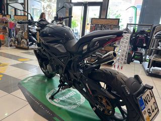 Benelli 752 S 2021-thumb-12