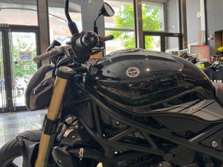 Benelli 752 S 2021-thumb-4