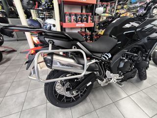 CFmoto 700 MT 2025-thumb-2