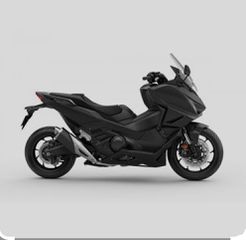 Honda Forza 750 2025