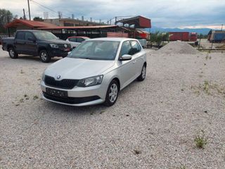 Skoda Fabia 2015-thumb-7