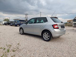 Skoda Fabia 2015-thumb-8