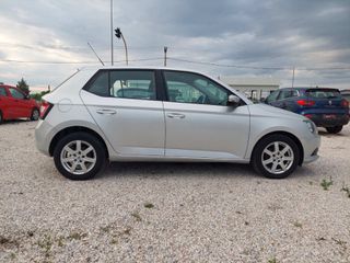Skoda Fabia 2015-thumb-16