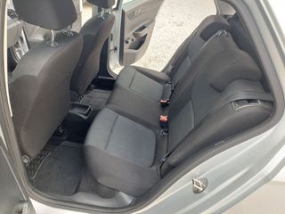 Skoda Fabia 2015-thumb-22