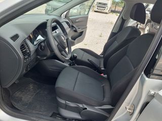 Skoda Fabia 2015-thumb-31