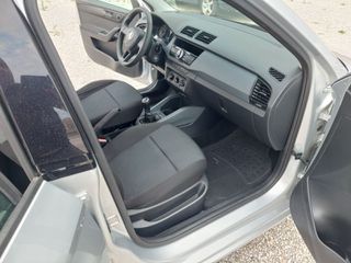 Skoda Fabia 2015-thumb-35