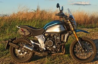 CFmoto 700 CL-X Adventure 2023