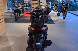 Yamaha NMAX 125 Tech Max EU5+ 2025-thumb-5