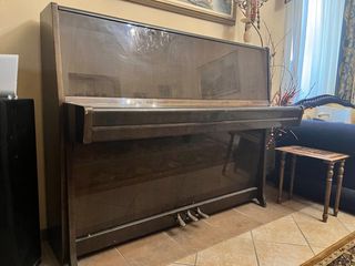Piano-thumb-2