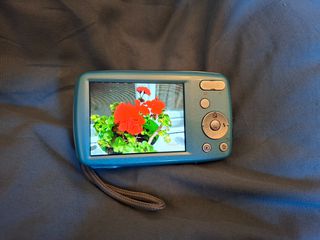 Panasonic Lumix DMC-S1-thumb-2