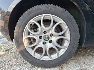 Alfa romeo giulieta-thumb-1