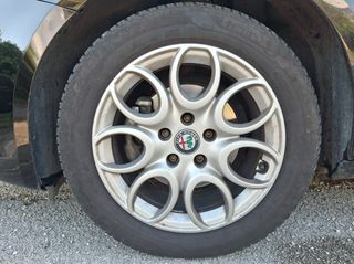 Alfa romeo giulieta-thumb-2