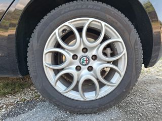 Alfa romeo giulieta-thumb-3