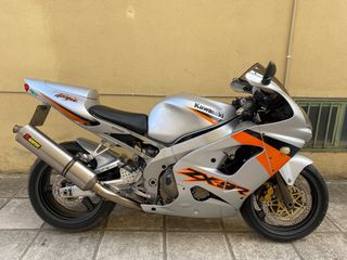 Kawasaki ZX-9R Ninja 2004