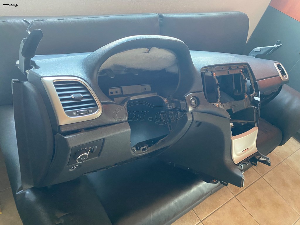 JEEP GRAND CHEROKEE ΤΑΜΠΛO