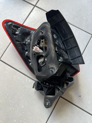 Toyota Yaris ‘17-20 φανός πίσω δεξιός (εξωτερικό) ΧΩΡΙΣ LED 81550-0DB60 / 81550-0DB61-thumb-2
