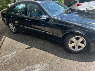 Mercedes-Benz E 240 2004 avantgarde-thumb-8