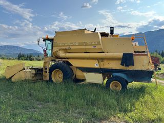 Θεριζοαλωνιστικές New Holland 1990 TF44