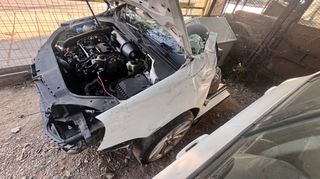 Vw golf 5 gsi 2.0tfsi Όλα τα μηχανικά Κομπλέ μούρη με πίσω άξονα και εξάτμιση  κινητήρας & 6-τάχυτο 216000