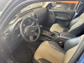 Jeep Cherokee 2004 Νέα τιμή 6000 €-thumb-6