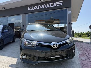 Toyota Auris 2015