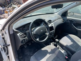 FORD FOCUS MK1 SEDAN-thumb-3