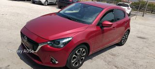 Mazda 2 2015