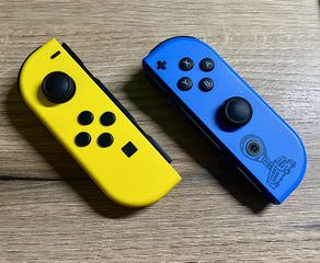 Nintendo switch Fortnite edition-thumb-1